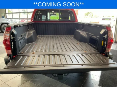 More photos of 2013 Toyota Tacoma at Jay Wolfe Toyota, MO