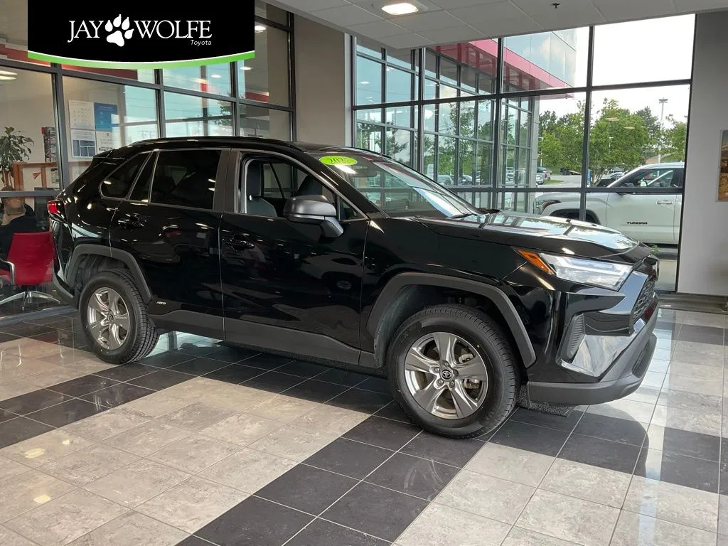 Black 2025 Toyota RAV4 Hybrid LE for sale in Kansas City, MO