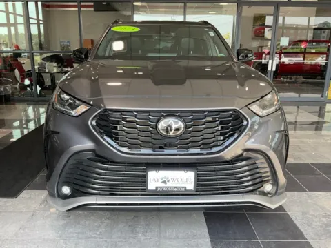 Photos of 2023 Toyota Highlander XSE for sale in Kansas City, MO at Jay Wolfe Toyota