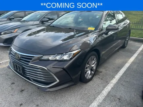 Brown 2019 Toyota Avalon XLE for sale in Kansas City, MO