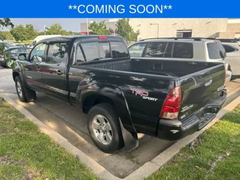 More photos of 2008 Toyota Tacoma PreRunner at Jay Wolfe Toyota, MO