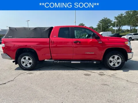 More photos of 2016 Toyota Tundra SR5 at Jay Wolfe Toyota, MO