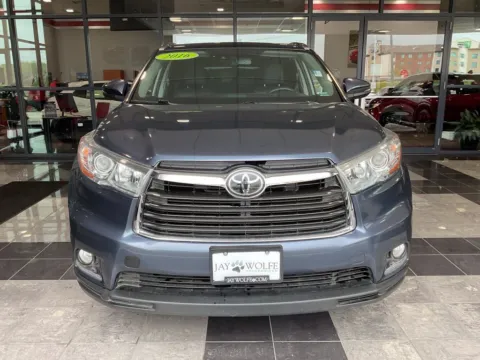 Photos of 2016 Toyota Highlander Limited for sale in Kansas City, MO at Jay Wolfe Toyota