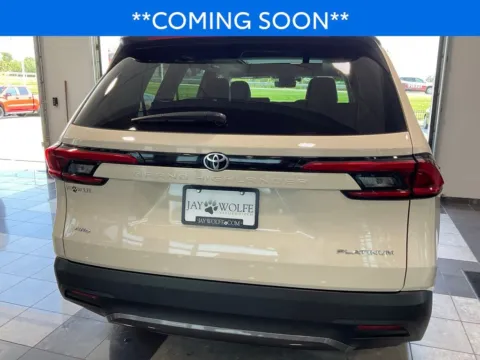 More photos of 2024 Toyota Grand Highlander Platinum at Jay Wolfe Toyota, MO