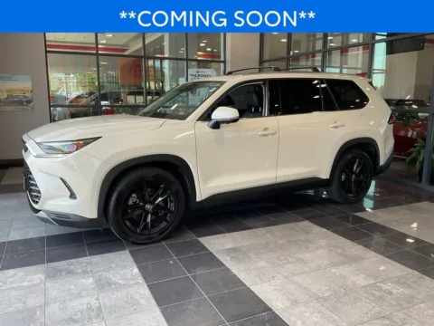Another view of 2024 Toyota Grand Highlander Platinum for sale in Kansas City, MO at Jay Wolfe Toyota
