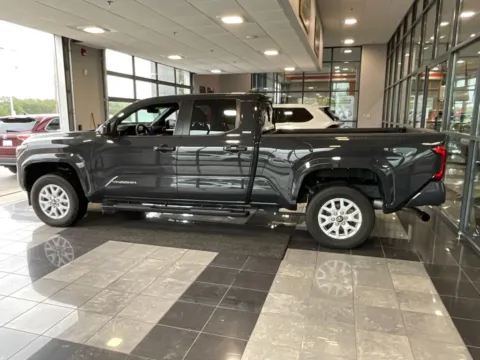 More photos of 2025 Toyota Tacoma SR5 at Jay Wolfe Toyota, MO