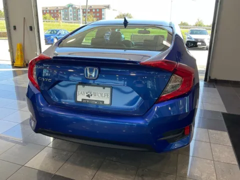 More photos of 2016 Honda Civic EX-L at Jay Wolfe Toyota, MO