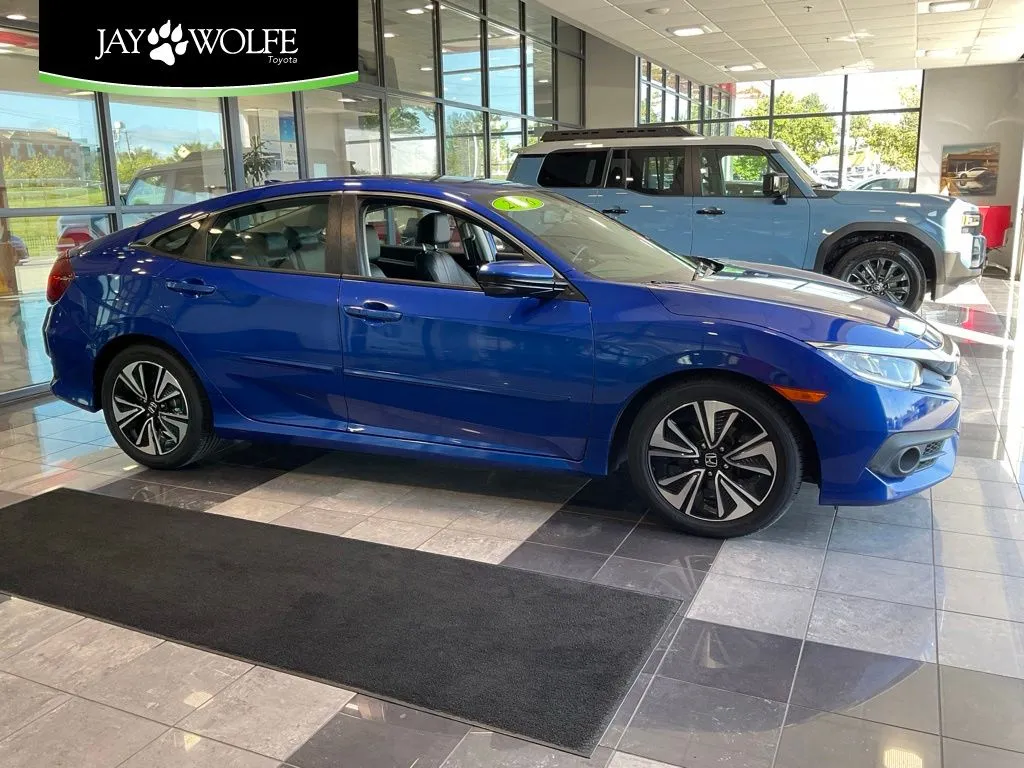 Blue 2016 Honda Civic EX-L for sale in Kansas City, MO