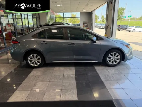 Gray 2024 Toyota Corolla LE for sale in Kansas City, MO