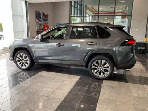 More photos of 2021 Toyota RAV4 Limited at Jay Wolfe Toyota, MO