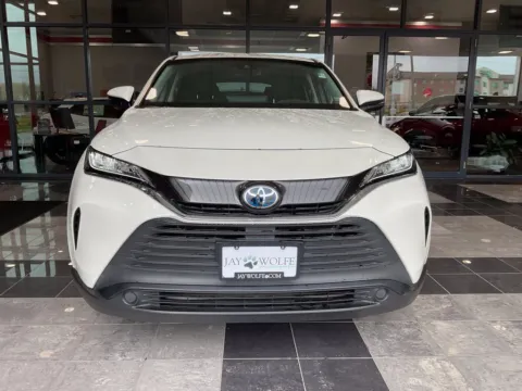 Photos of 2022 Toyota Venza LE for sale in Kansas City, MO at Jay Wolfe Toyota
