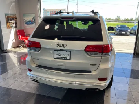 More photos of 2018 Jeep Grand Cherokee Summit at Jay Wolfe Toyota, MO