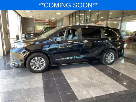 Another view of 2022 Toyota Sienna XLE for sale in Kansas City, MO at Jay Wolfe Toyota