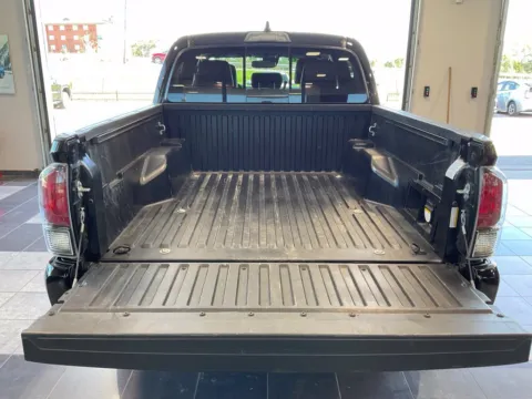More photos of 2023 Toyota Tacoma Limited at Jay Wolfe Toyota, MO