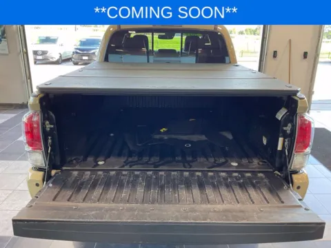More photos of 2019 Toyota Tacoma Limited at Jay Wolfe Toyota, MO