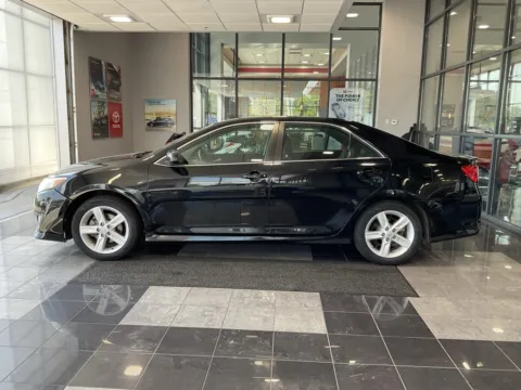 More photos of 2014 Toyota Camry SE at Jay Wolfe Toyota, MO