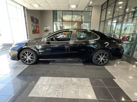 More photos of 2023 Toyota Camry SE at Jay Wolfe Toyota, MO