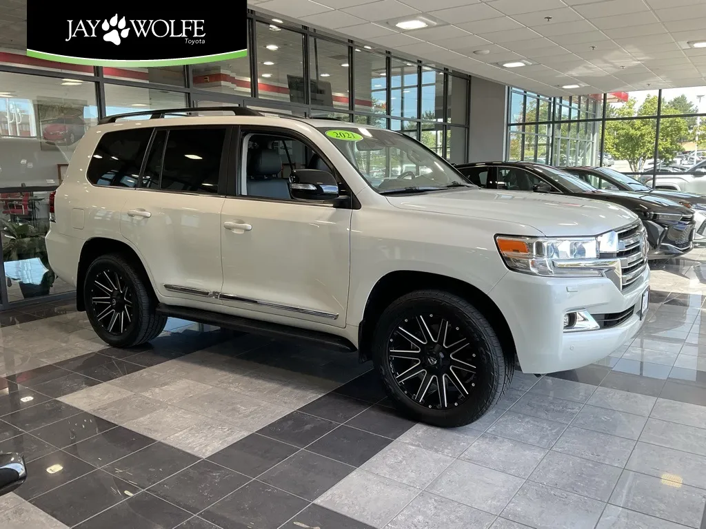 White 2021 Toyota Land Cruiser for sale in Kansas City, MO