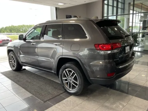 More photos of 2020 Jeep Grand Cherokee Limited at Jay Wolfe Toyota, MO