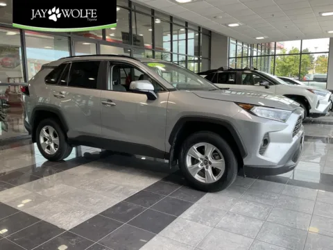 Silver 2019 Toyota RAV4 XLE for sale in Kansas City, MO
