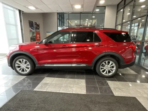 More photos of 2020 Ford Explorer XLT at Jay Wolfe Toyota, MO