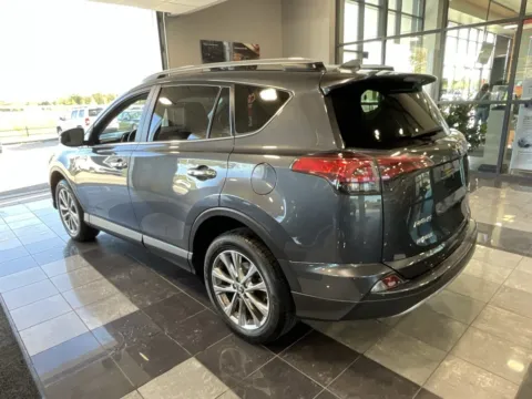 More photos of 2018 Toyota RAV4 Limited at Jay Wolfe Toyota, MO