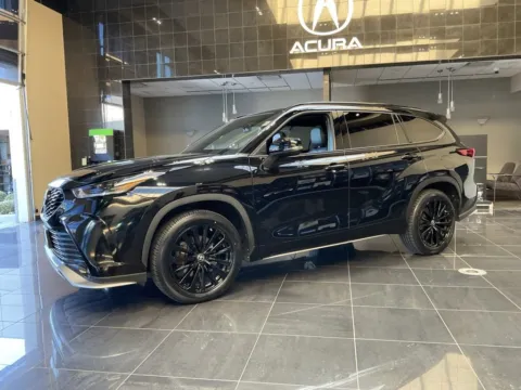 Another view of 2023 Toyota Highlander L for sale in Kansas City, MO at Jay Wolfe Acura