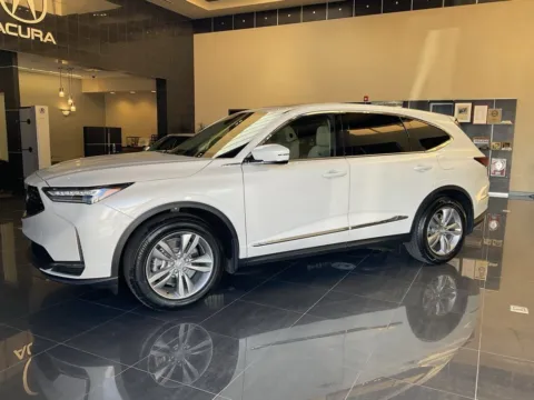 More photos of 2025 Acura MDX at Jay Wolfe Acura, MO