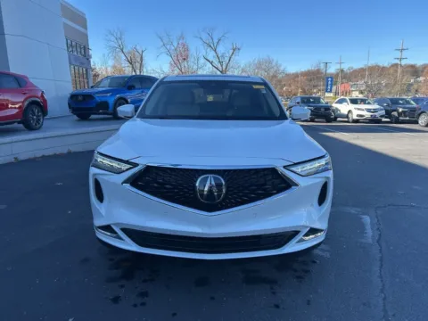 Photos of 2023 Acura MDX w/Technology Package for sale in Kansas City, MO at Jay Wolfe Acura