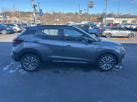 More photos of 2024 Nissan Kicks SR at Jay Wolfe Acura, MO