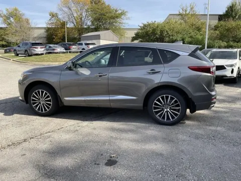 More photos of 2026 Acura RDX w/Advance Package at Jay Wolfe Acura, MO