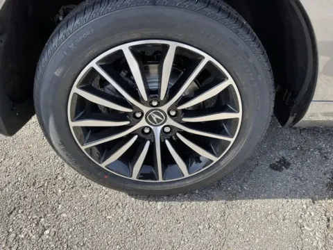 More photos of 2026 Acura RDX w/Advance Package at Jay Wolfe Acura, MO