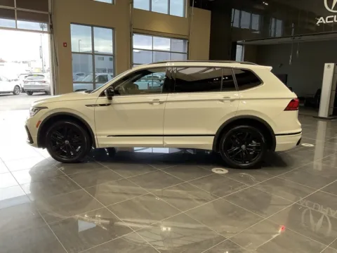 More photos of 2022 Volkswagen Tiguan SE R-Line Black at Jay Wolfe Acura, MO