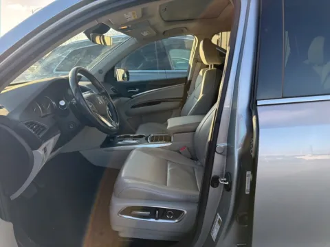 More photos of 2019 Acura MDX 3.5L at Jay Wolfe Acura, MO