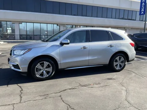 More photos of 2019 Acura MDX 3.5L at Jay Wolfe Acura, MO