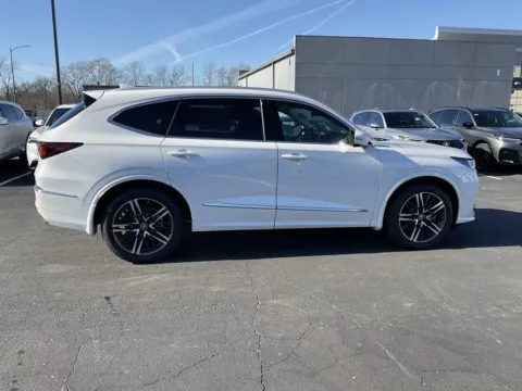 More photos of 2026 Acura MDX w/Advance Package at Jay Wolfe Acura, MO