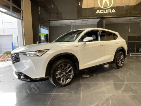 More photos of 2025 Acura ADX w/A-Spec Package at Jay Wolfe Acura, MO