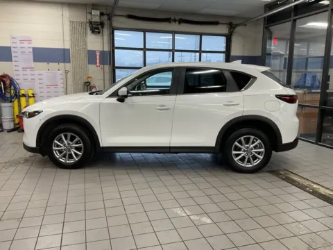 More photos of 2023 Mazda CX-5 2.5 S Select Package at Jay Wolfe Acura, MO