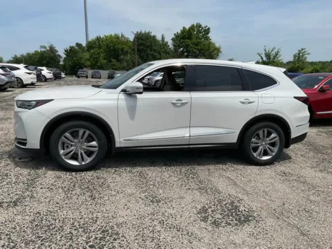 More photos of 2026 Acura MDX at Jay Wolfe Acura, MO
