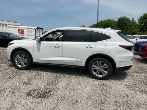 More photos of 2026 Acura MDX at Jay Wolfe Acura, MO