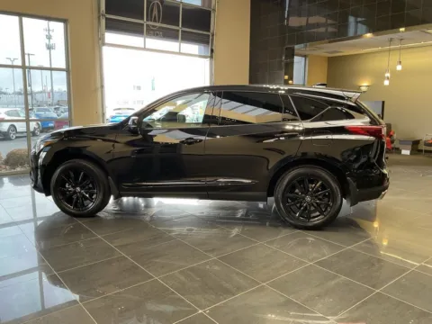 More photos of 2025 Acura RDX at Jay Wolfe Acura, MO