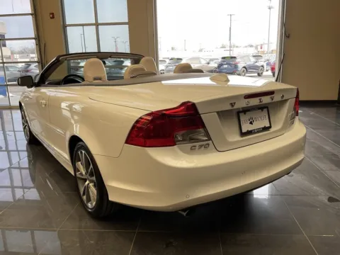 More photos of 2013 Volvo C70 T5 at Jay Wolfe Acura, MO