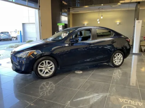 More photos of 2018 Toyota Yaris iA at Jay Wolfe Acura, MO