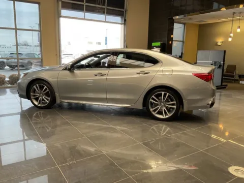 More photos of 2020 Acura TLX w/Technology Pkg at Jay Wolfe Acura, MO