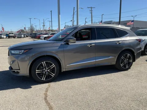 More photos of 2026 Acura MDX w/Advance Package at Jay Wolfe Acura, MO
