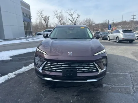 Photos of 2024 Buick Envision Preferred for sale in Kansas City, MO at Jay Wolfe Acura