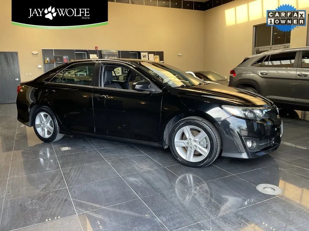 2013 Toyota Camry XLE for sale in Kansas City, MO