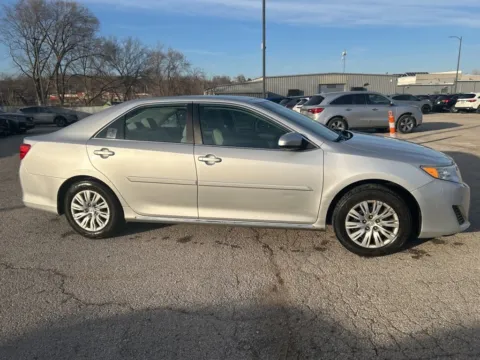 More photos of 2013 Toyota Camry LE at Jay Wolfe Acura, MO