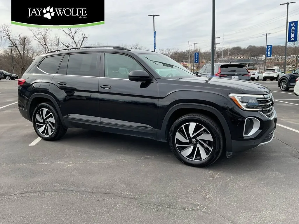 Gray 2025 Volkswagen Atlas 2.0T SE w/Technology for sale in Kansas City, MO