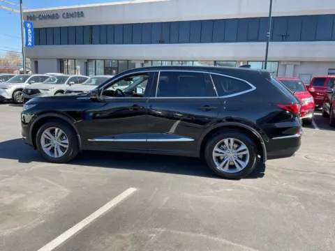More photos of 2023 Acura MDX 3.5L at Jay Wolfe Acura, MO